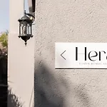 فيلة Hera Elysium Retreat *